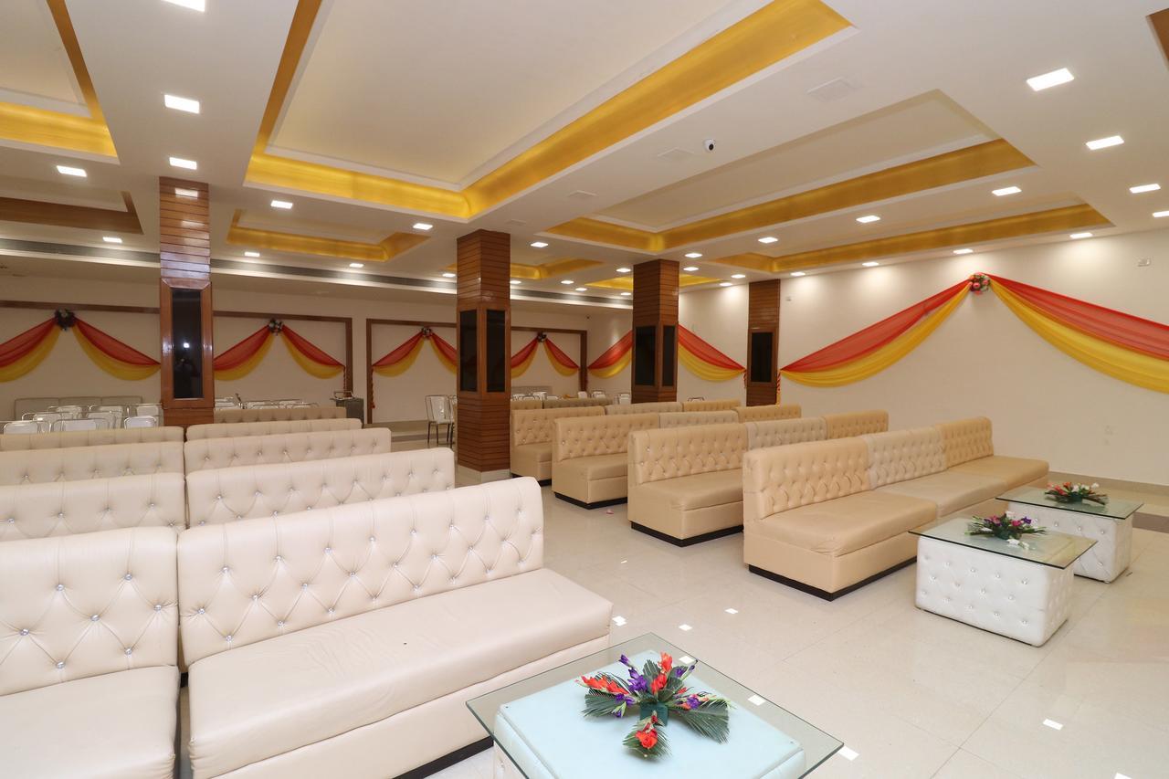 Oyo 13406 Hotel Golden Leaf Bareli Zewnętrze zdjęcie