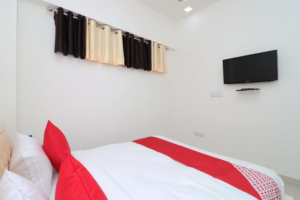 Oyo 13406 Hotel Golden Leaf Bareli Zewnętrze zdjęcie