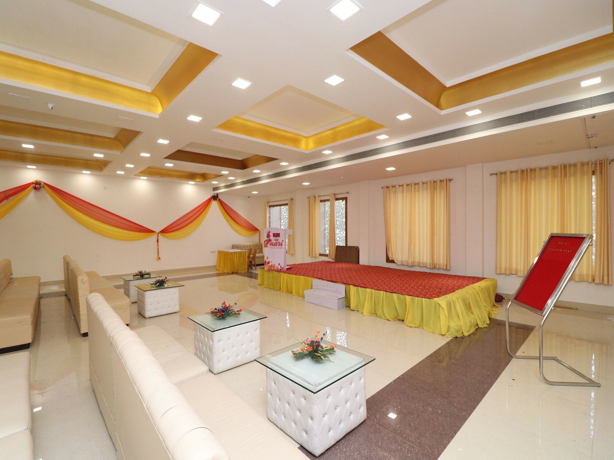 Oyo 13406 Hotel Golden Leaf Bareli Zewnętrze zdjęcie