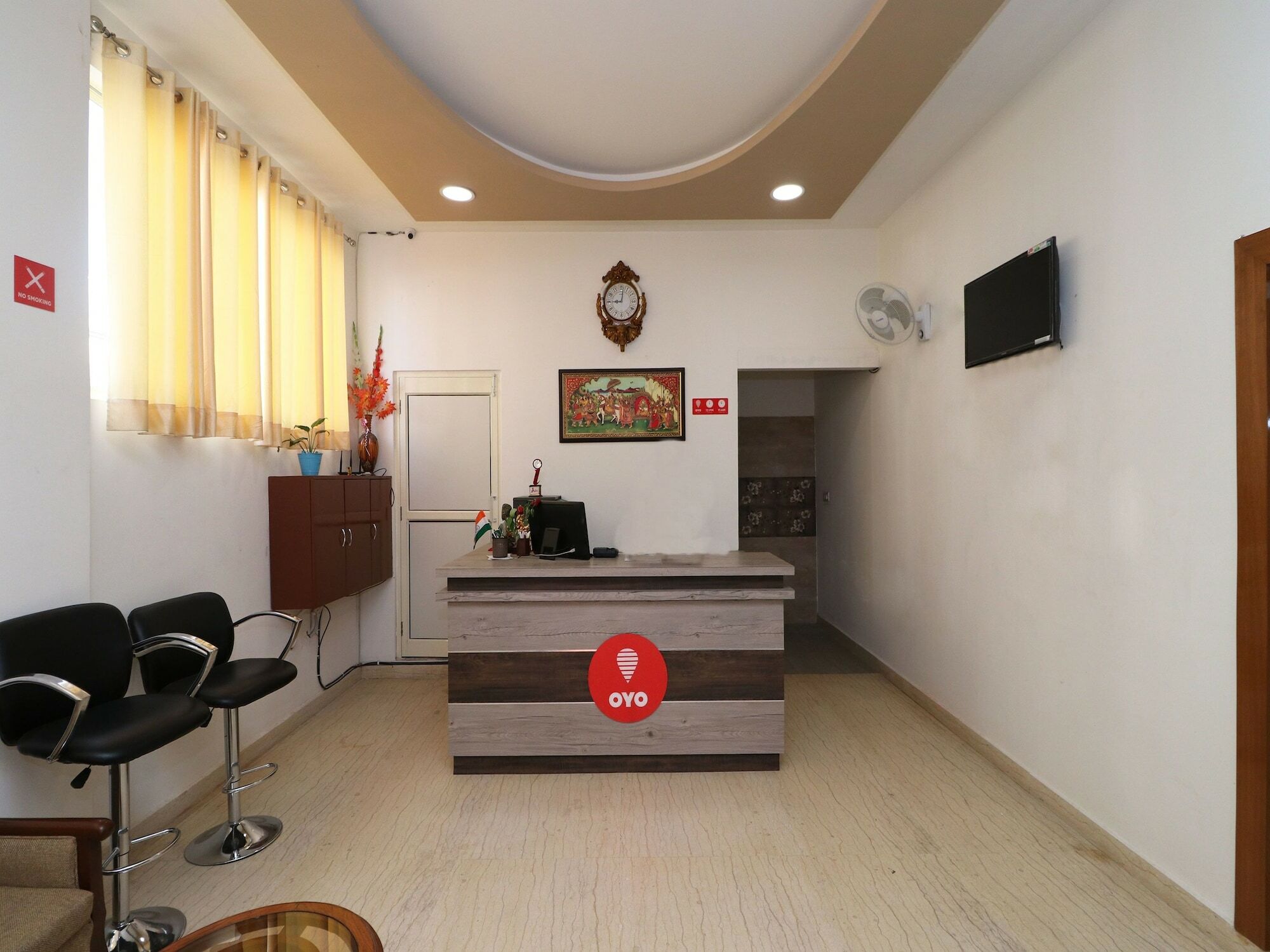 Oyo 13406 Hotel Golden Leaf Bareli Zewnętrze zdjęcie